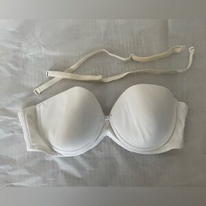 Victoria Secret - white convertible bra - 36B